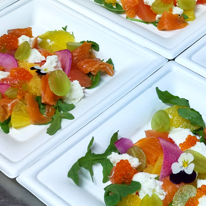 Assiette japonaise maison préparée par le foodtruck Saï Saï pour un lendemain de mariage